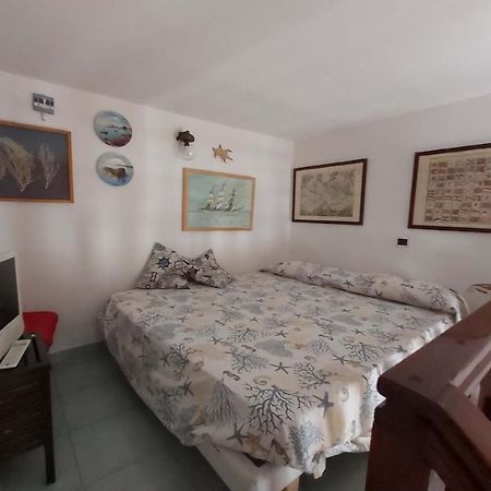 Bed And Breakfast Latomare Napoli Eksteriør billede