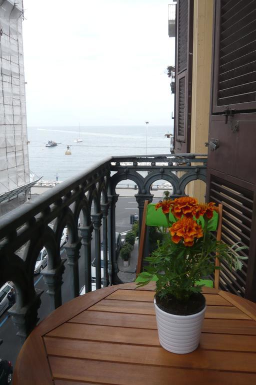 Bed And Breakfast Latomare Napoli Eksteriør billede