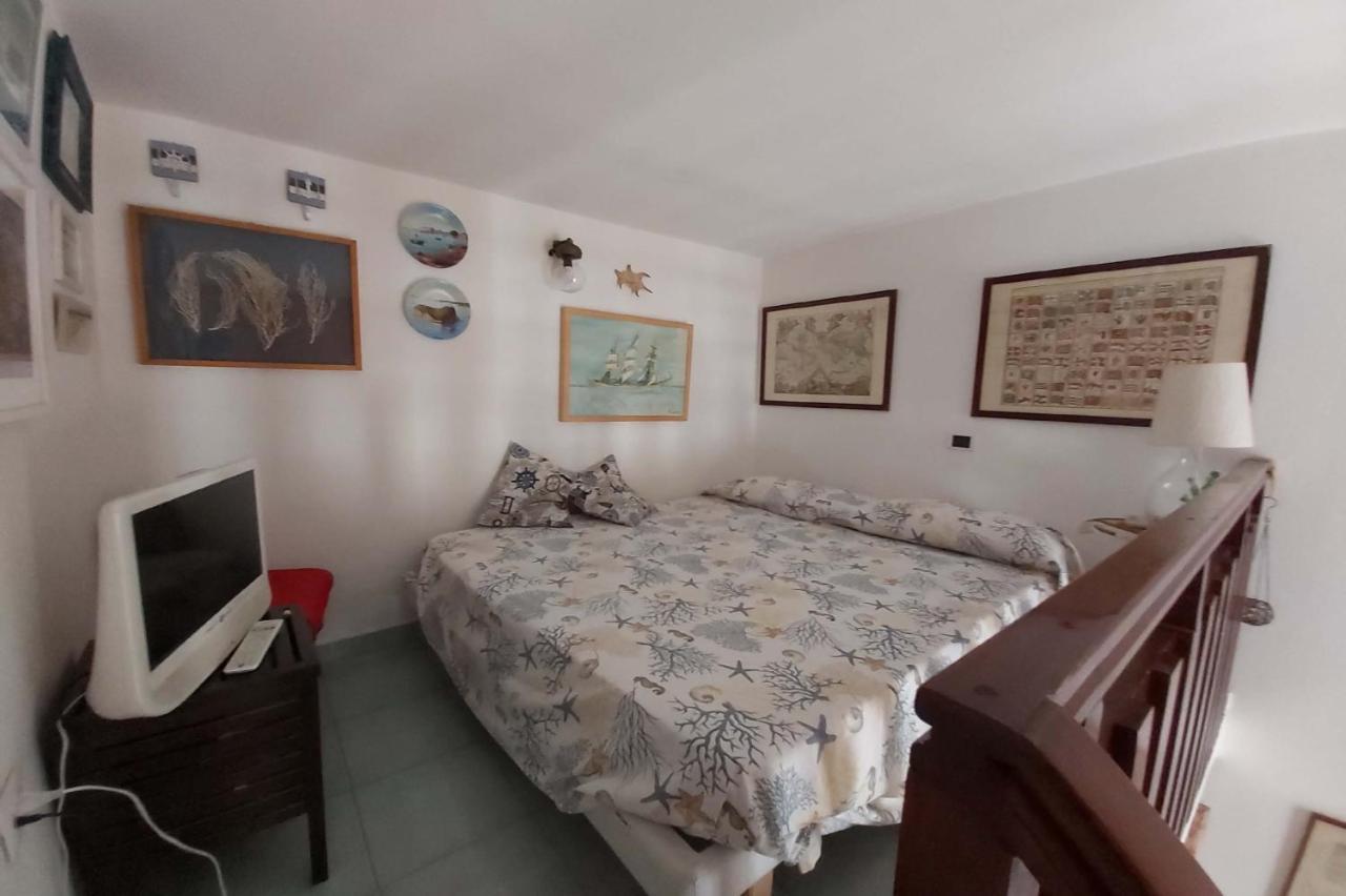 Bed And Breakfast Latomare Napoli Eksteriør billede